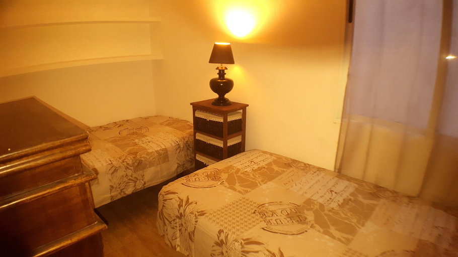 Bedroom 2, Piso en la Ribera 4 dormitorios wifi, Córdoba