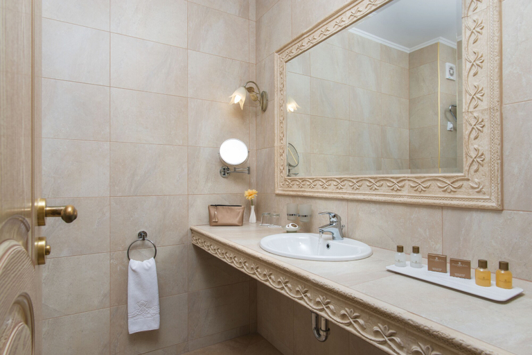 Bathroom 5, Hotel & SPA Diamant Residence - All Inclusive, Nesebar