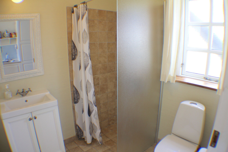 Bathroom 3, Klitgarden, Varde