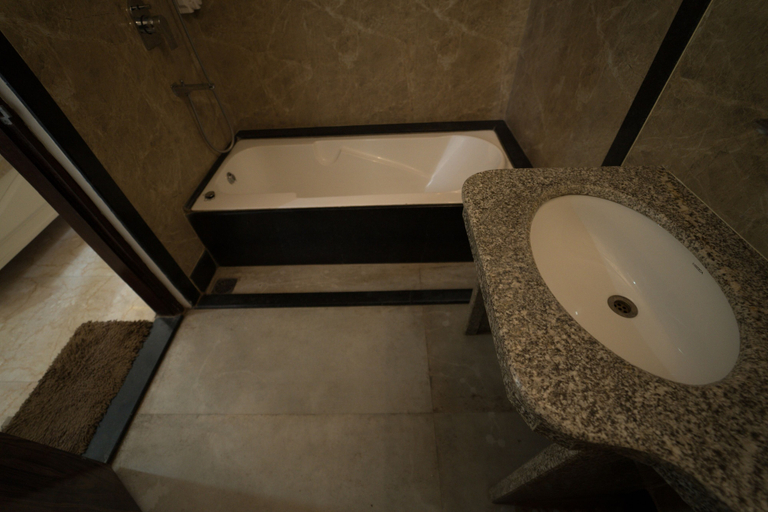Bathroom 4, Shree Ganesha Residency, Varanasi