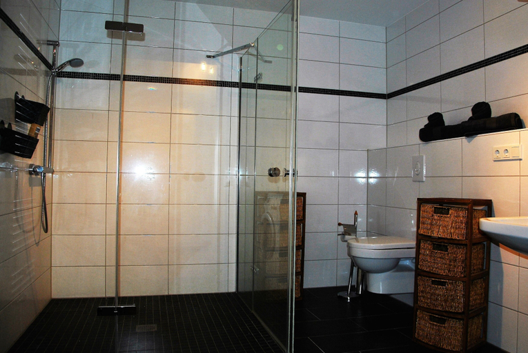 Bathroom 3, Fewo Elbblick, Cuxhaven