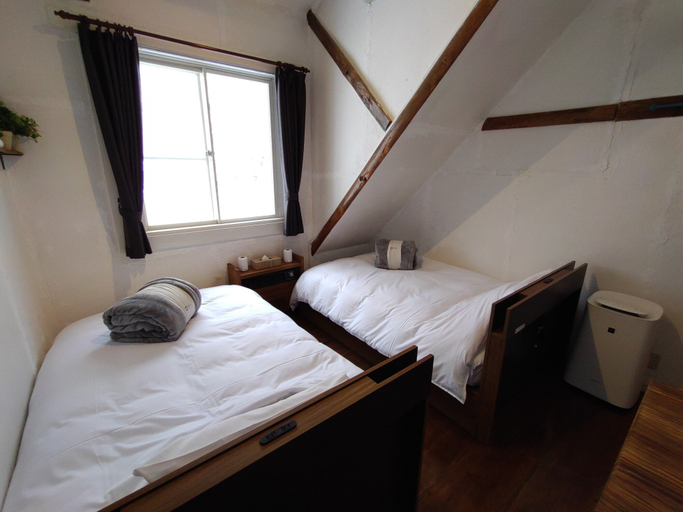 Bedroom 2, Keimichi Guest House, Hakuba