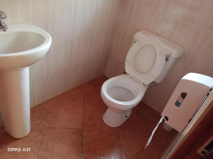 Bathroom 3, The Meru House, South Imenti