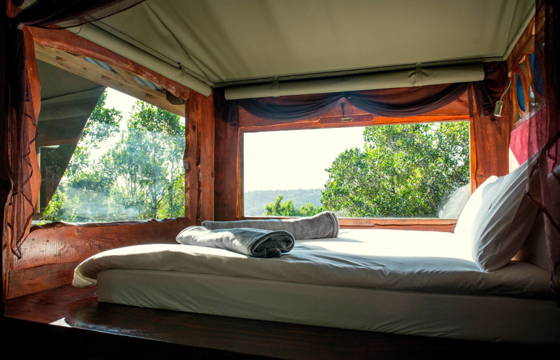 Bedroom 4, Moon Shine on Whiskey Creek, Eden