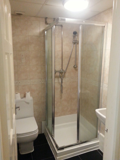 Bathroom 5, The Park Hotel, Bradford