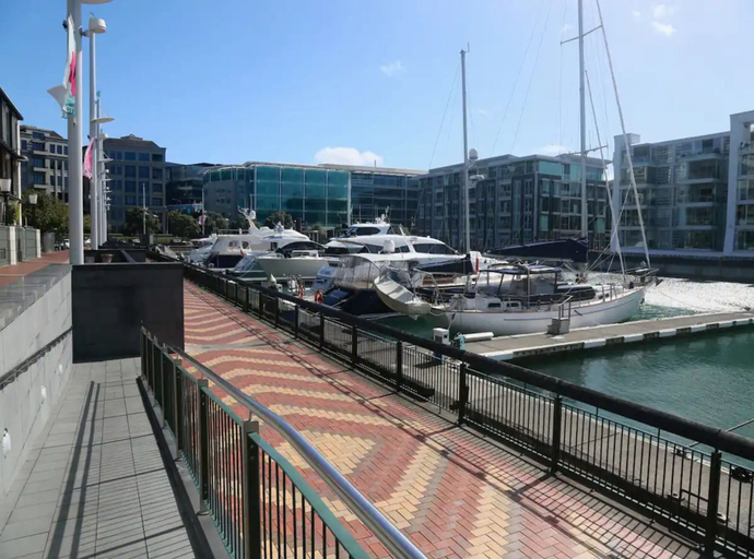 Others 5, One-bedroom loft in Viaduct by Zodiak Stays, Waitakere