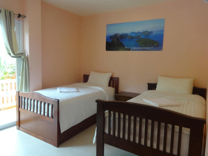 Bedroom 2, Moon Travel Guesthouse, Ko Phangan