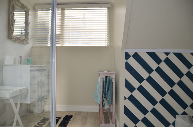 Bathroom 3, Hermanus Beach Cottage 1, Overberg