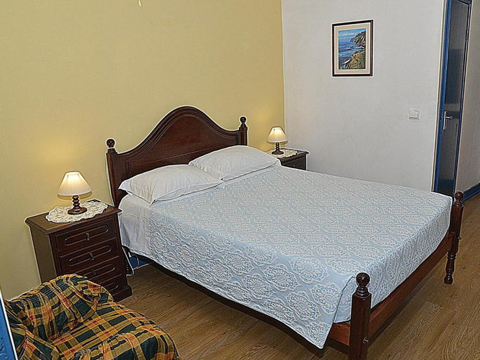 Bedroom 2, Pensão Astória, Funchal