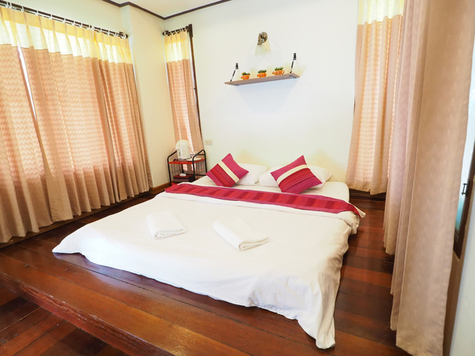 Bedroom 3, Baan Pun Sook, Tha Mai