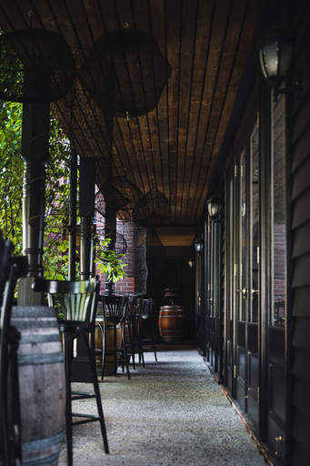 Food & Drinks 5, Hotel Bellinzona Daylesford, Hepburn - East