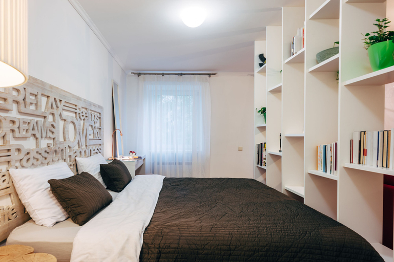 Bedroom 2, MalinaApt Sophisticated red, Pechers'kyi