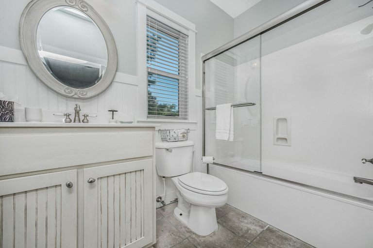 Bathroom 3, Life Is Good - 1547897, Walton