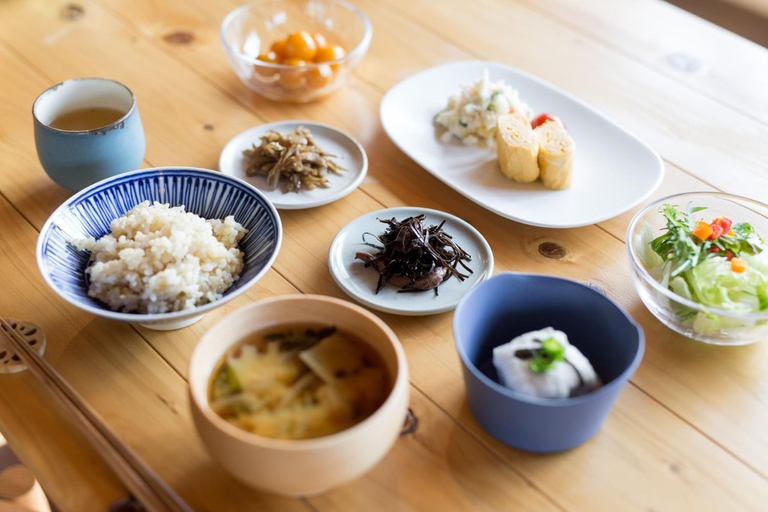 Food & Drinks, Hinui Hitohi Yasudatei, Ōnan