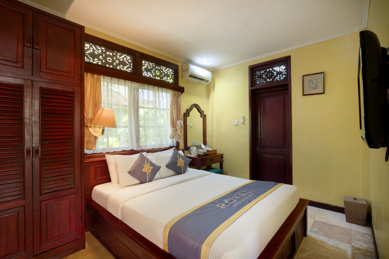 Royal Hotel and Villa Bali Room Type - Deluxe Quuen Room