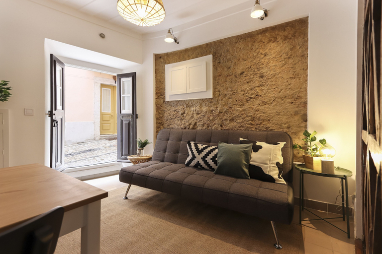 Others 5, Golden Studio by Homing, Lisbon