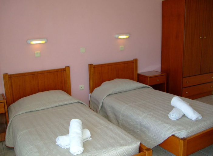 Bedroom 4, Millenium Studios, South Aegean