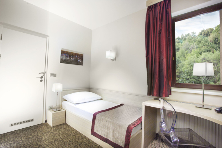 Bedroom 2, Hotel Voyage, Praha 8