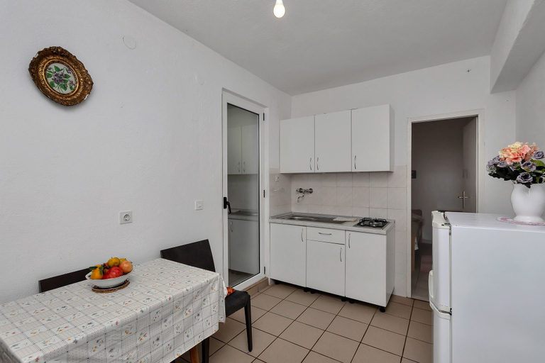 Others 4, Apartments Robinzon Milivoj, Sućuraj