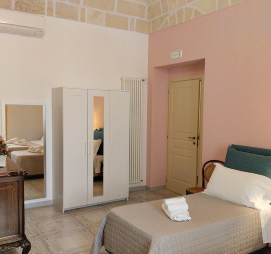 Bedroom 5, Antica Dimora Le sette Lune, Bari