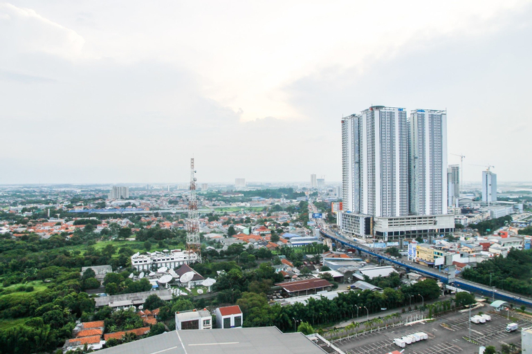 Exterior & Views 4