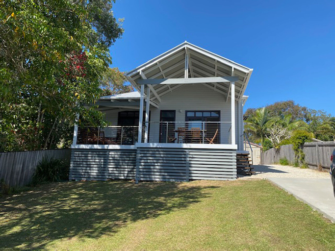 Seaview On Byron, Byron