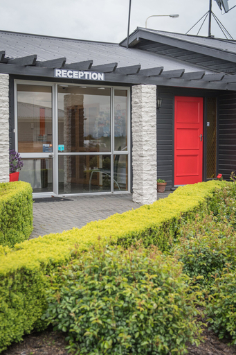 Exterior & Views 2, Cedar Lodge Motel, Timaru
