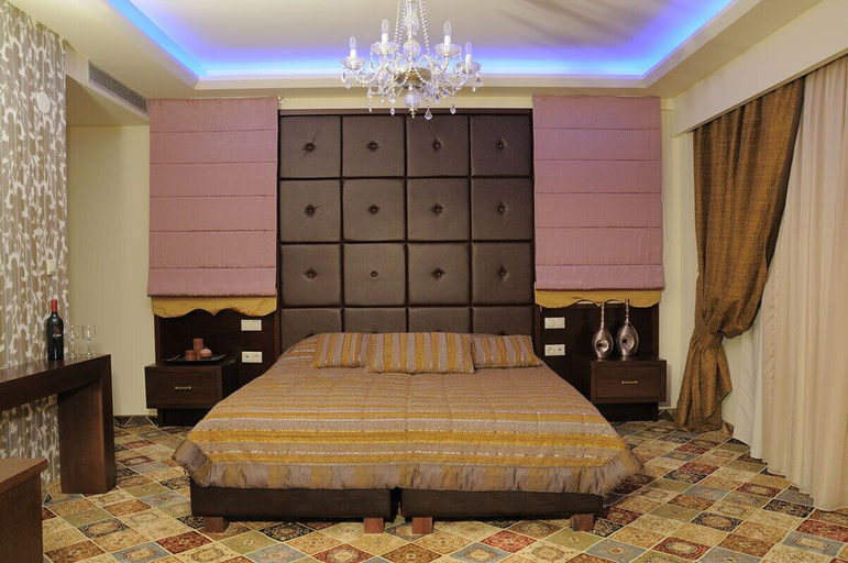 Bedroom 2, Phaidon Hotel & Spa, West Macedonia