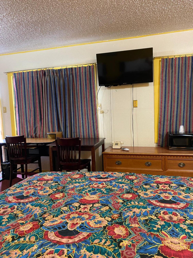 Others 5, Madill Inn, Marshall
