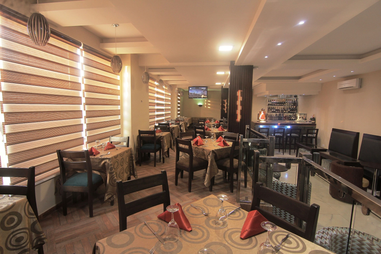 Food & Drinks 4, Oakspring Hotel & Luxury Suites, Shomolu
