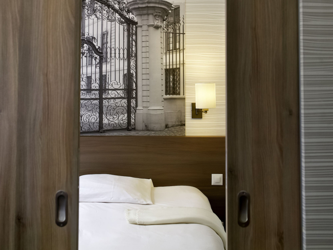 Bedroom 5, Aparthotel Adagio Basel City, Basel