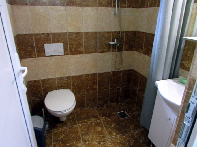 Bathroom 4, BIO Pension - BIO Panzio - Pensiunea BIO, Sacalaseni