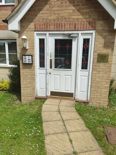 Exterior & Views 2, Immaculate 1-bed Apartment in Borehamwood, Hertfordshire