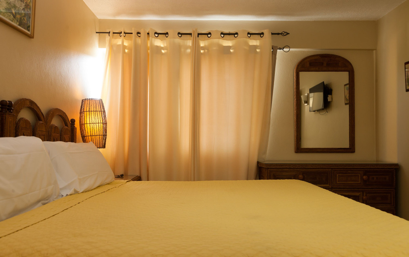 Bedroom 2, Ocho Rios Vacation - Apartment