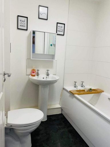 Bathroom 3, 2 Bed Self Contained Apartment Wrexham, Wrexham