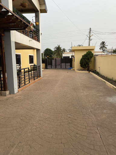 Exterior & Views 2, 3-bed Apartment, Sleeps 6 With Wi-fi, Tema