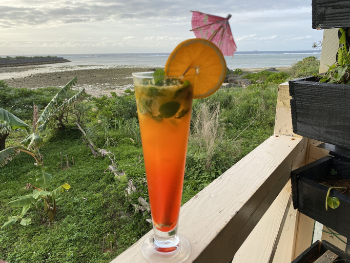 Food & Drinks, Beach Lodge 3 & Private Beach, Onna