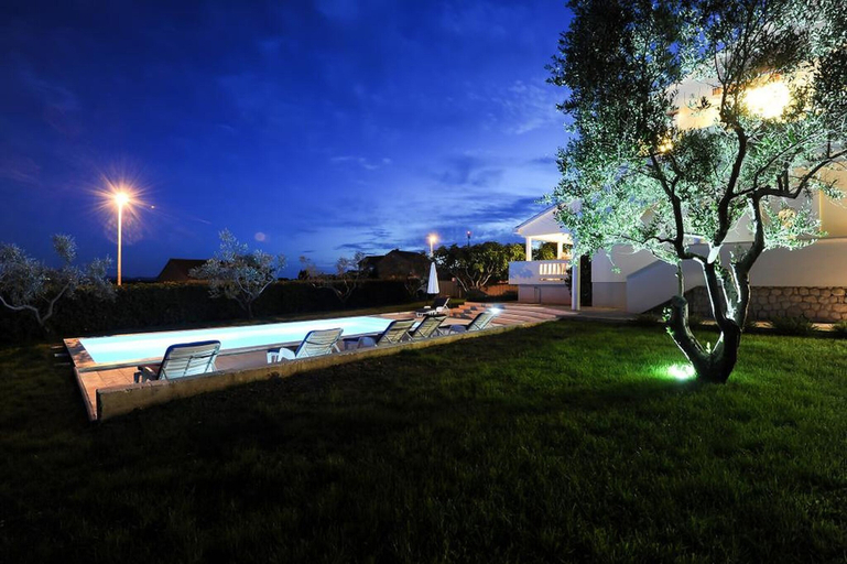 Exterior & Views 2, Villa Matea, Nin