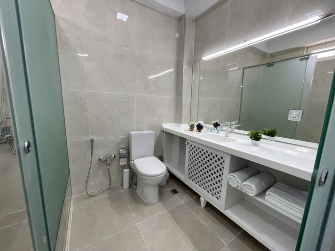 Bathroom 3, La Maison Blanche Baku, Baku