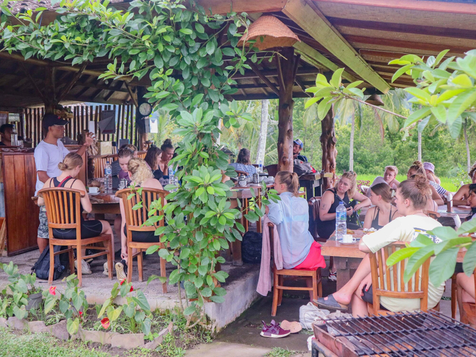Food & Drinks 5, Puri Sunny Camping, Buleleng