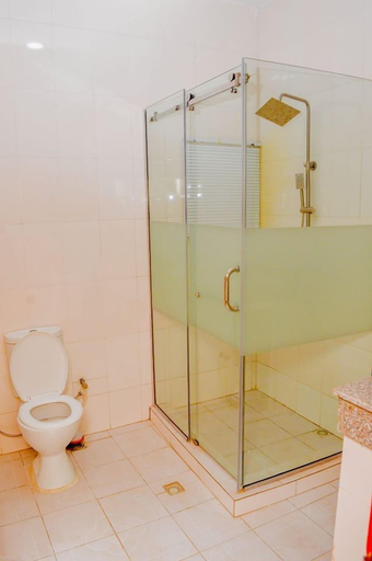 Bathroom 3, Kedros Precious Suites, Ilorin South