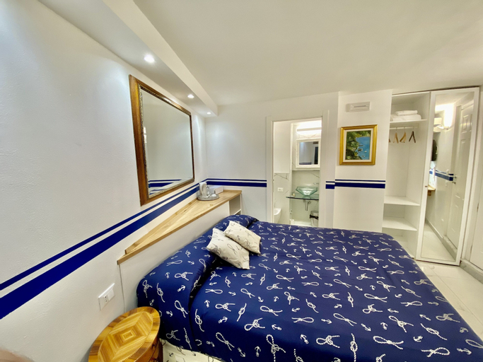 Bedroom 16