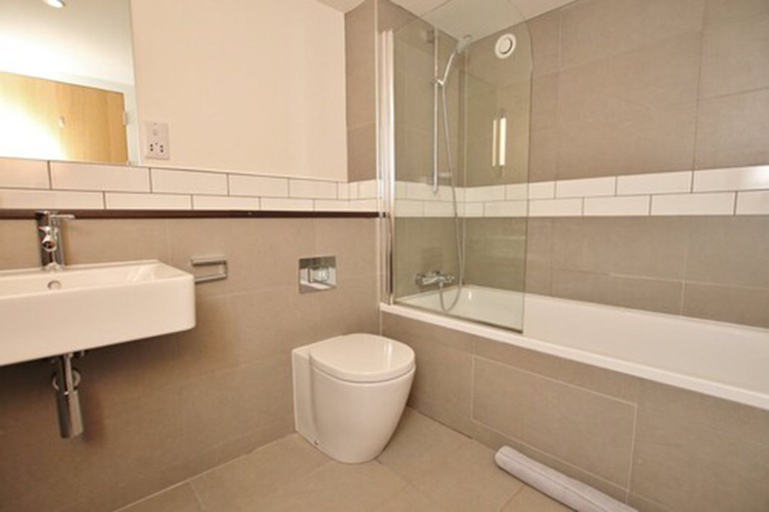 Bathroom 4, Destiny Scotland - Broughton St Lofts, Edinburgh