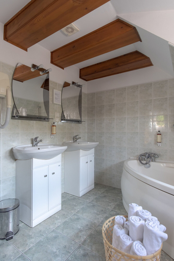 Bathroom 3, Dwór w Bychowie, Wejherowo
