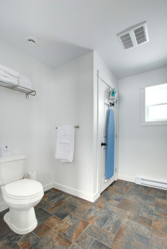 Bathroom 3, Appalachian Chalets & RV, Division No. 5
