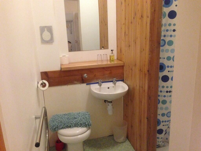 Bathroom 3, Old Church House B&B, Isle of Wight