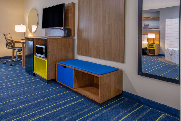 Others 5, Days Inn by Wyndham Grayson, Carter