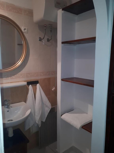 Bathroom, Ahlenbeek, Marrakech