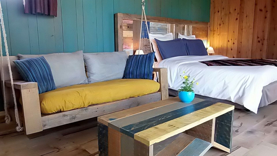Bedroom 3, La Bulle verte, Saint-Pierre