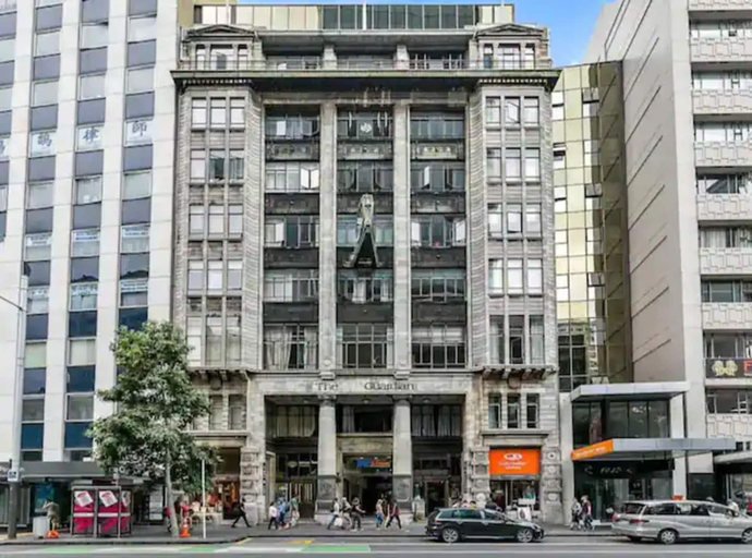 Exterior & Views, Stylish Loft Apt in CBD w/ King Bed I Zodiak Stays, Waitakere